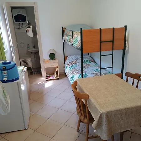 Indipendente Con Bagno Immersa Nel شقة *